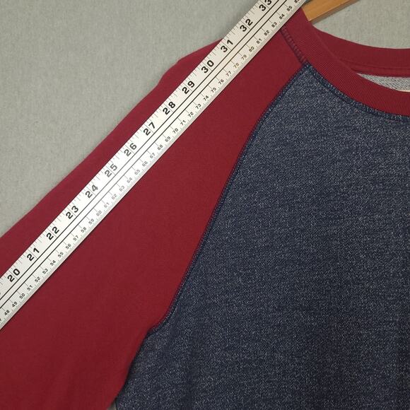 Levi's Men's Raglan Shirt Size XL Long Sleeve Crewneck Kangaroo Pocket Gray Red - Picture 7 of 7